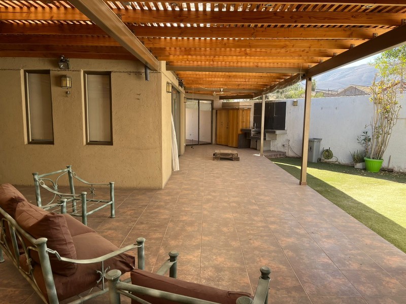 Se Arrienda Hermosa Casa Sector los Carreras