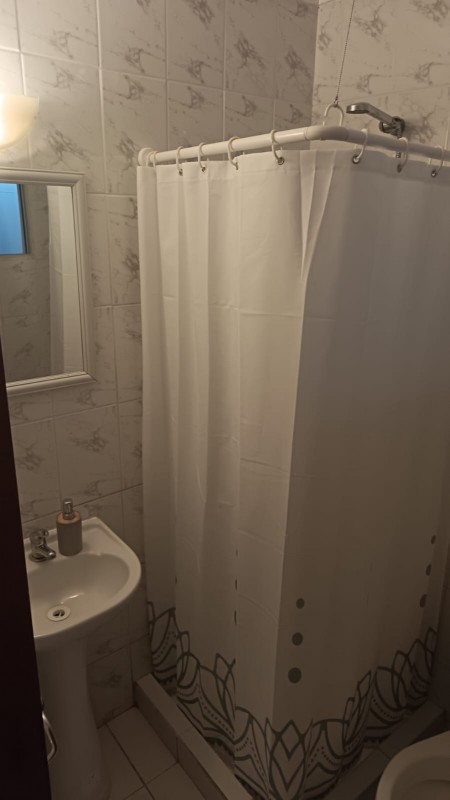 Se Arrienda Hostal para Empresa