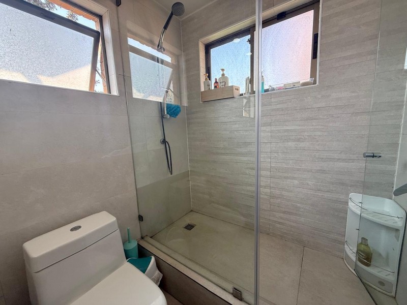 Casa 5D en Valle Monasterio | 380 M² Terreno | Piscina y 3 N