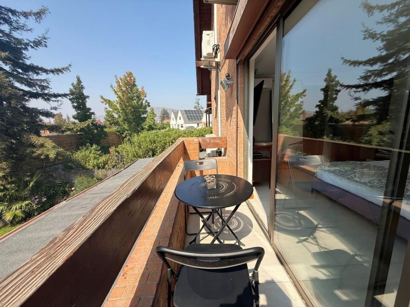 Casa 5D en Valle Monasterio | 380 M² Terreno | Piscina y 3 N