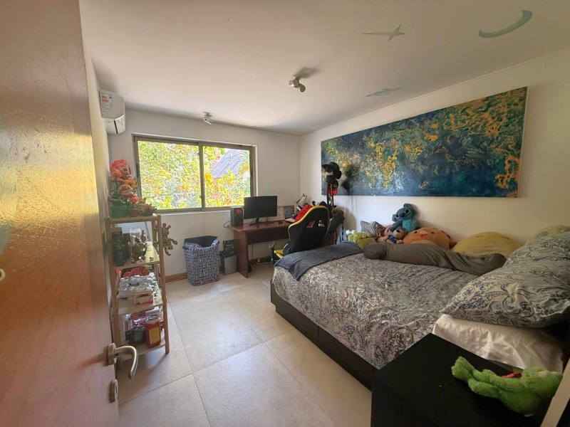 Casa 5D en Valle Monasterio | 380 M² Terreno | Piscina y 3 N