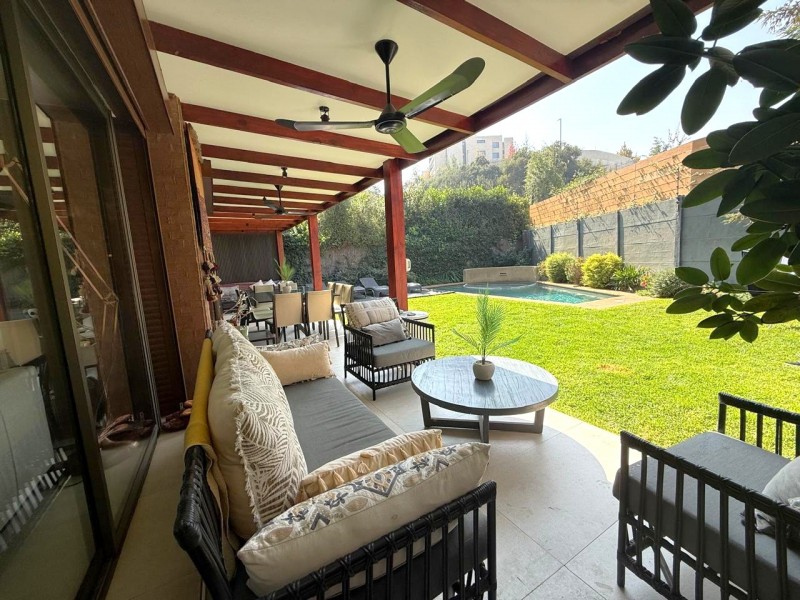 Casa 5D en Valle Monasterio | 380 M² Terreno | Piscina y 3 N