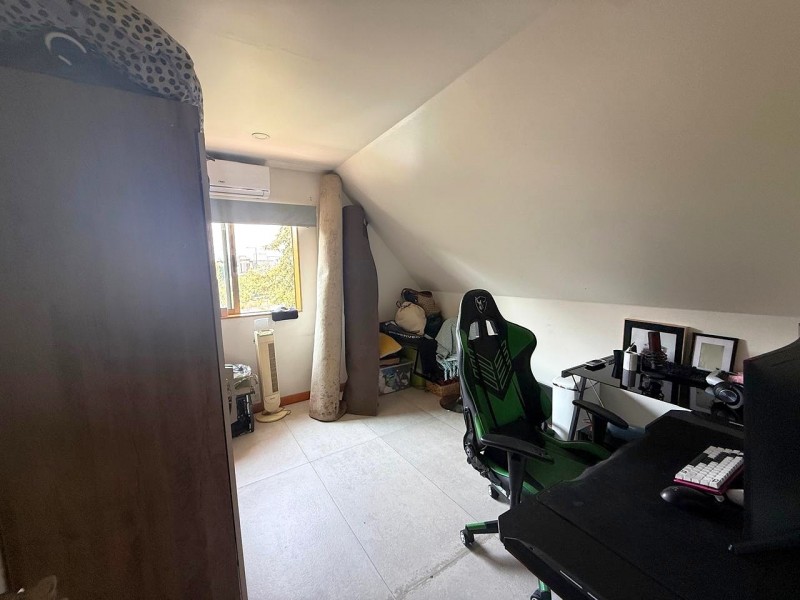 Casa 5D en Valle Monasterio | 380 M² Terreno | Piscina y 3 N