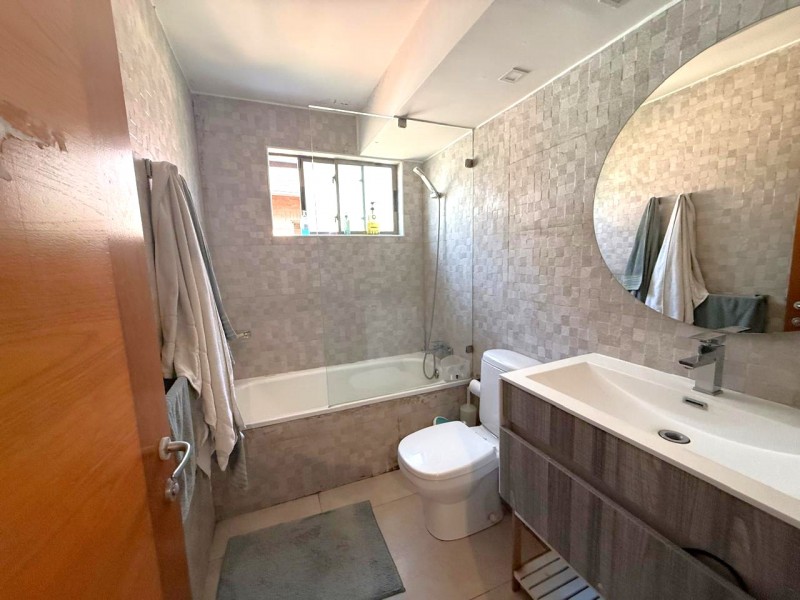 Casa 5D en Valle Monasterio | 380 M² Terreno | Piscina y 3 N