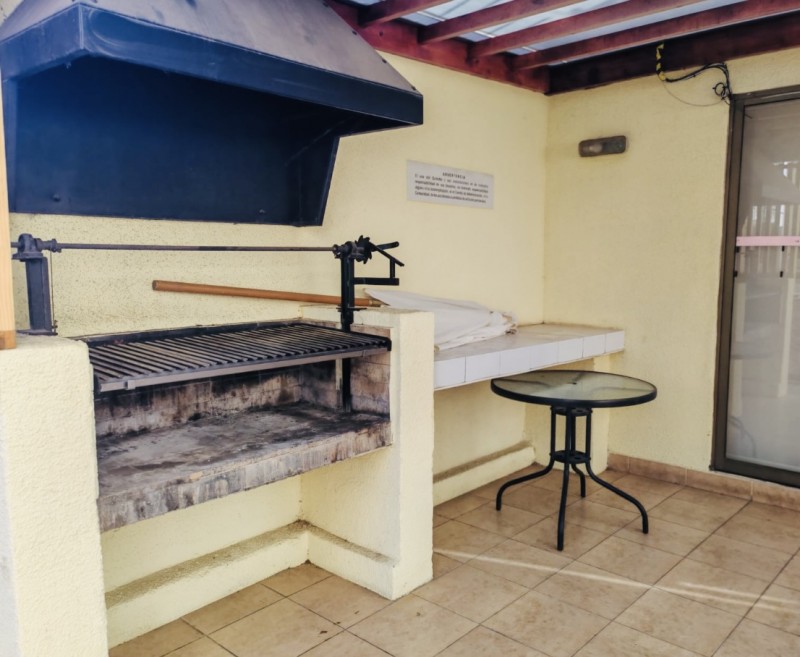 Vendo Depto. 3D/1B Gómez Carreño. Condominio Barrio Norte