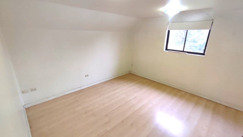 Casa de 300M² Con Piscina y Quincho en Venta/arriendo, L.a