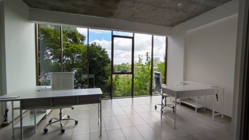 Arriendo Puerto Mayor2, Oficinas desde 43M2, Estacionamiento