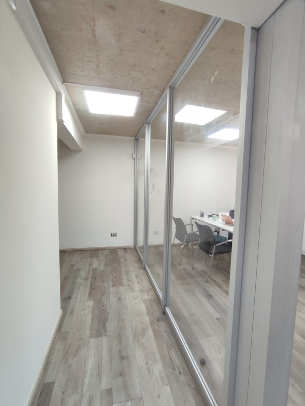 Arriendo Oficinas en el Centro de los Ángeles, 6 Privados