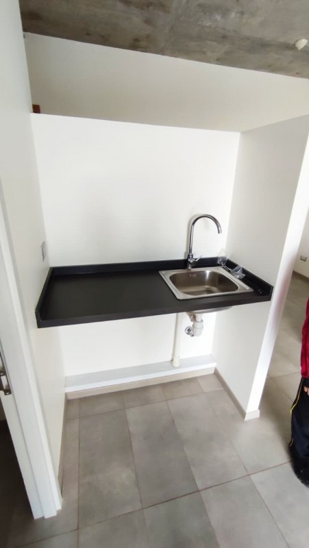 Arriendo Puerto Mayor2, Oficinas desde 43M2, Estacionamiento