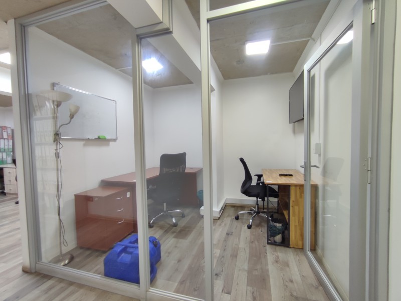 Arriendo Oficinas en el Centro de los Ángeles, 6 Privados
