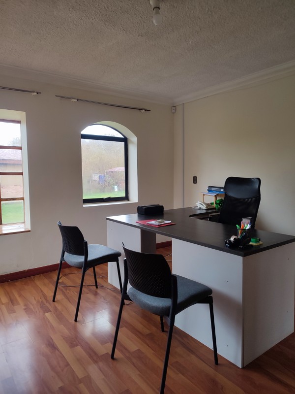 Arriendo Casa/oficina de 6 Dormitorios, C. San Antonio, L.a.