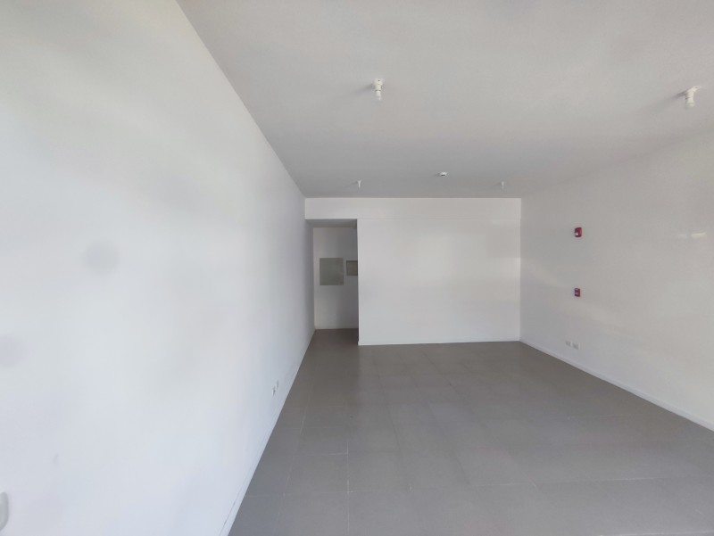 Arriendo/vendo Local Comercial Sector en Crecimiento, L.a