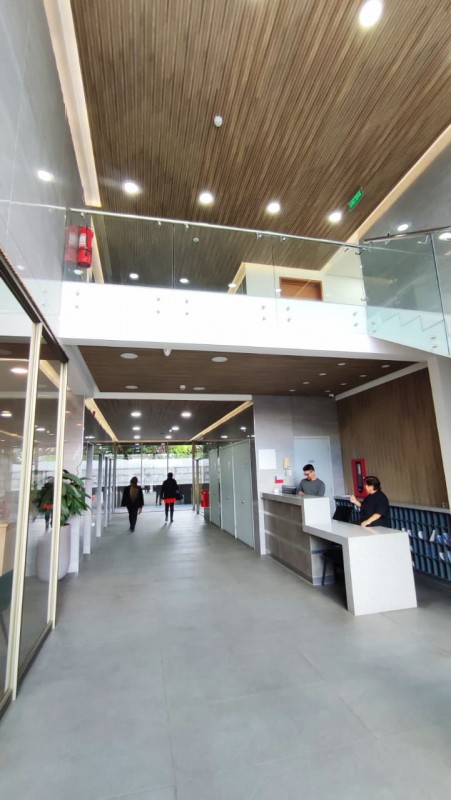 Arriendo Puerto Mayor2, Oficinas desde 43M2, Estacionamiento
