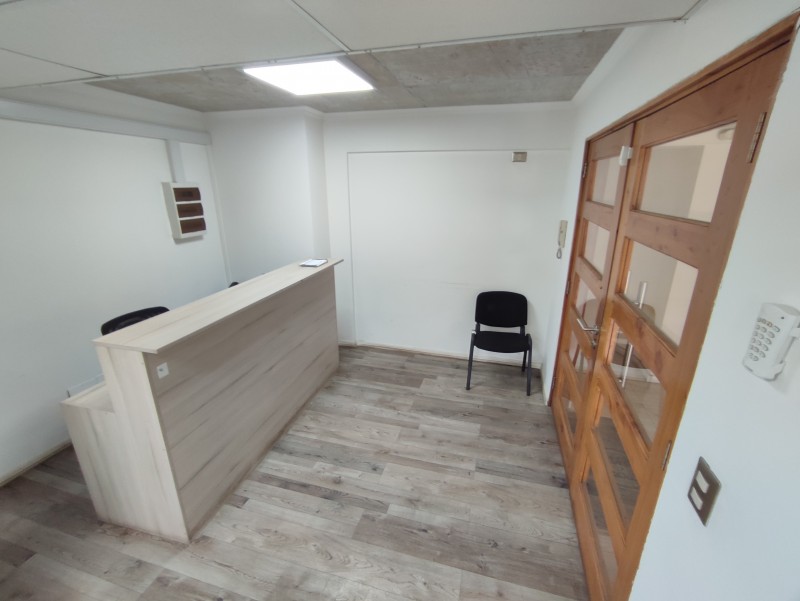 Arriendo Oficinas en el Centro de los Ángeles, 6 Privados