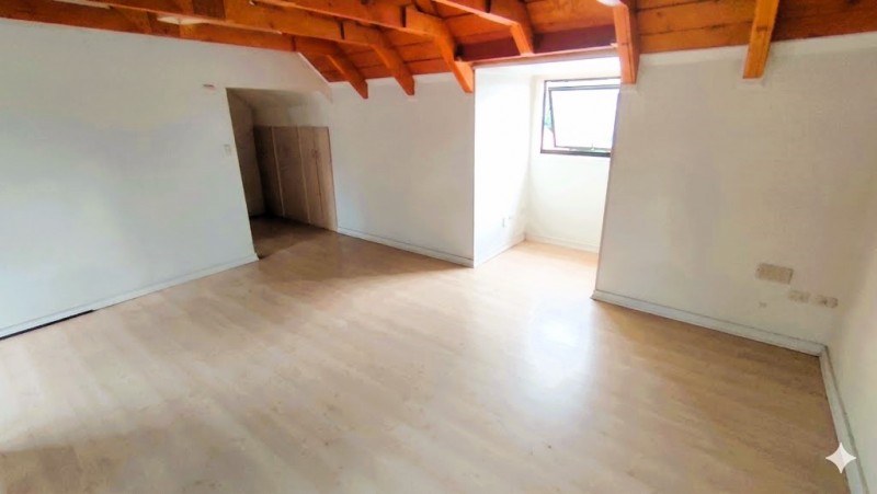 Casa de 300M² Con Piscina y Quincho en Venta/arriendo, L.a