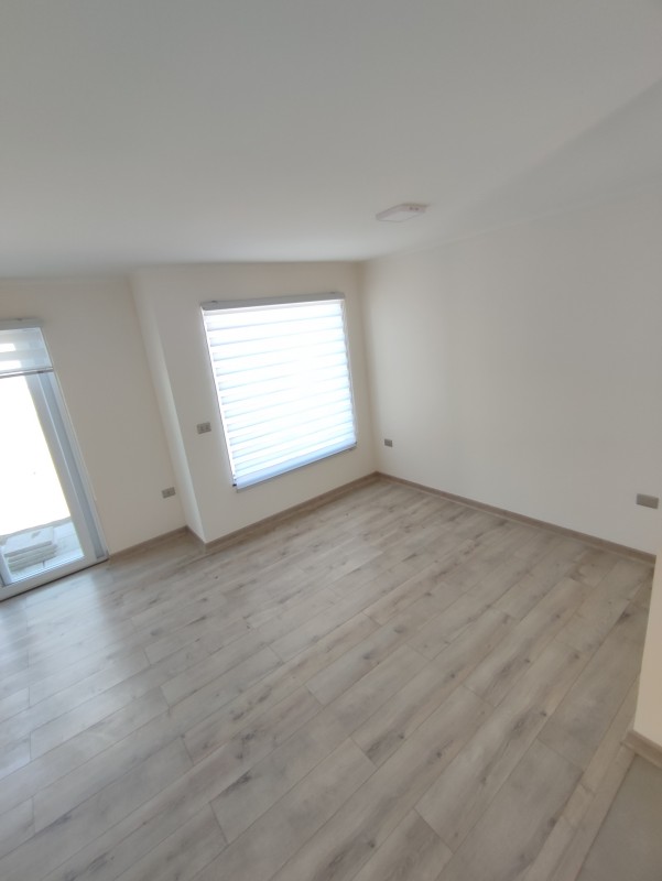 Arriendo Casa en Interior de Condominio Puerto Madero, L.a.