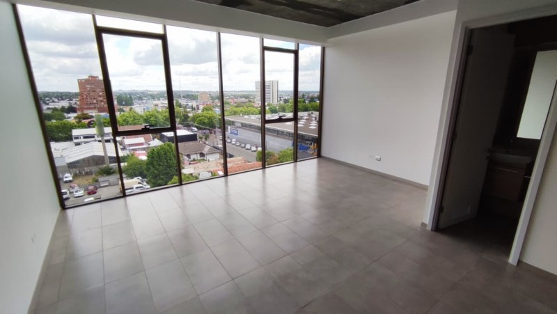 Arriendo Puerto Mayor2, Oficinas desde 43M2, Estacionamiento