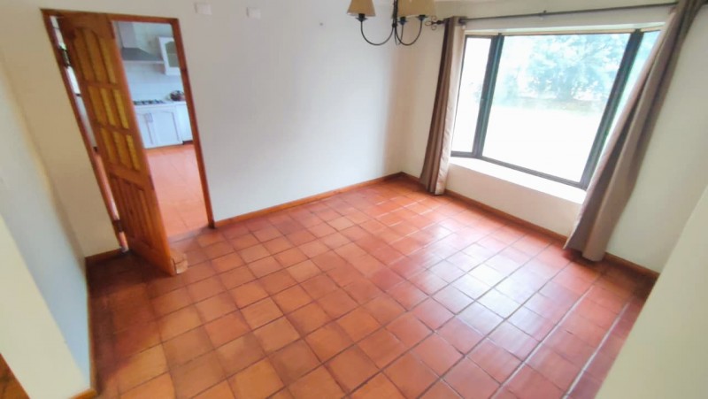 Casa de 300M² Con Piscina y Quincho en Venta/arriendo, L.a