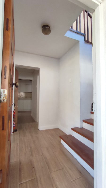 Arriendo Casa Comercial en Barrio Universitario, los