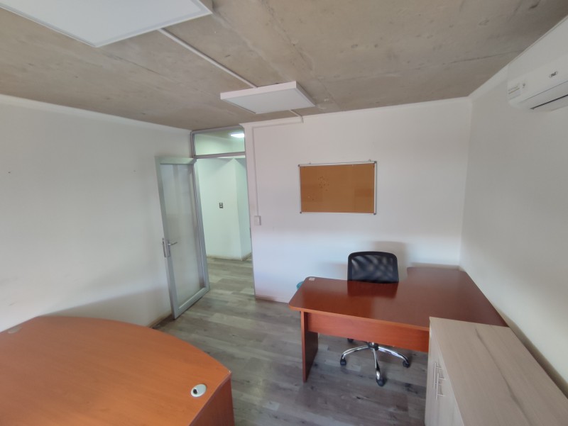 Arriendo Oficinas en el Centro de los Ángeles, 6 Privados