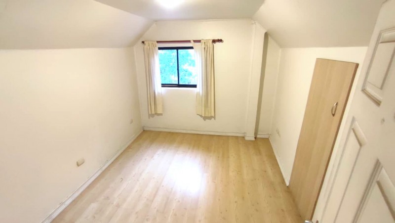 Casa de 300M² Con Piscina y Quincho en Venta/arriendo, L.a