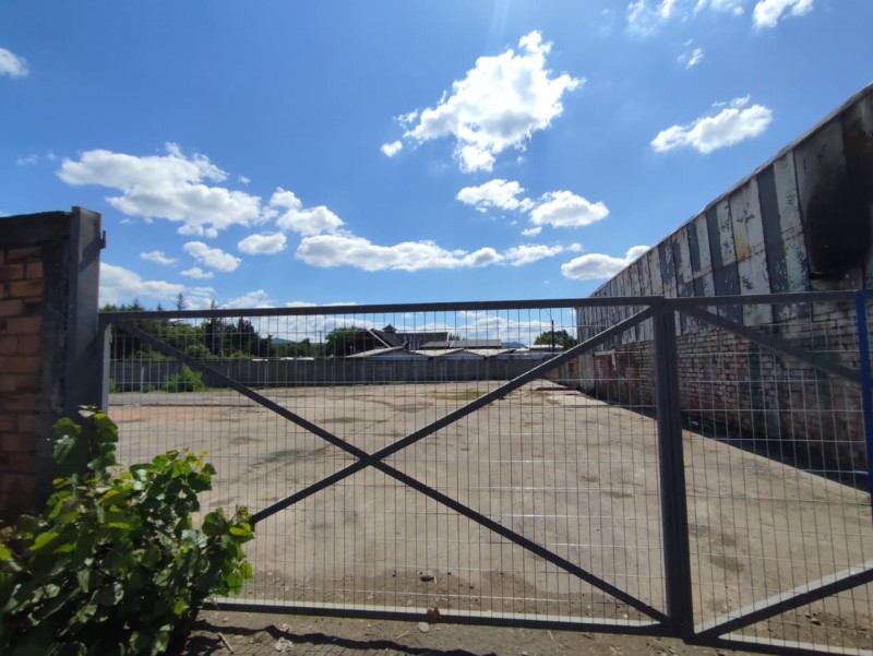 Arriendo Terreno de 1.300M2 Frente Av Julio Hemmelmann, Ncto