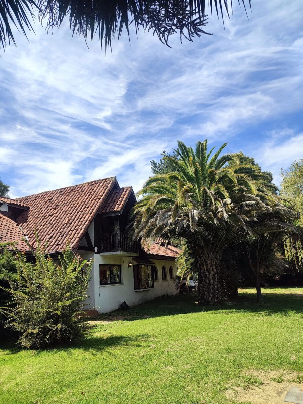 Arriendo Casa en Interior de Condominio 5.000M2, 0.5Km de la