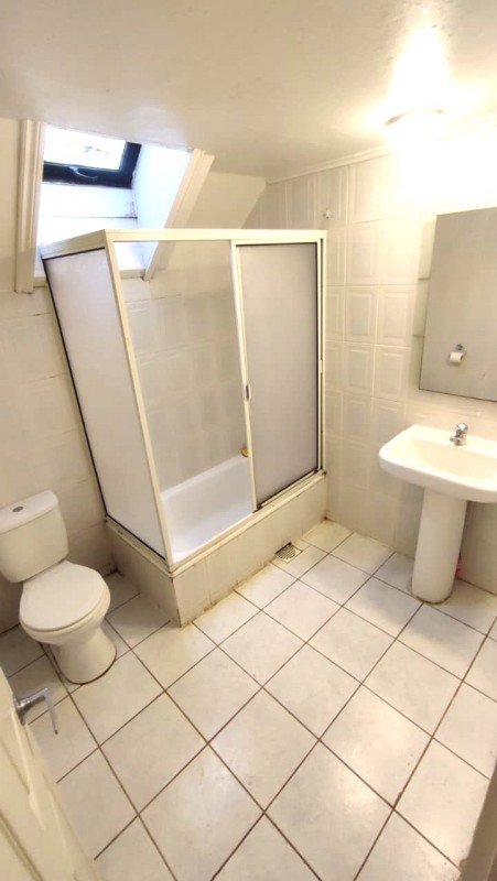 Casa de 300M² Con Piscina y Quincho en Venta/arriendo, L.a