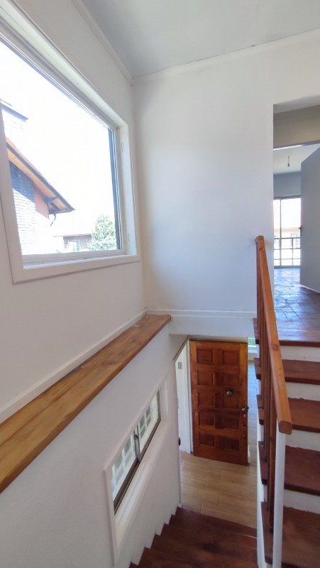 Arriendo Casa Comercial en Barrio Universitario, los
