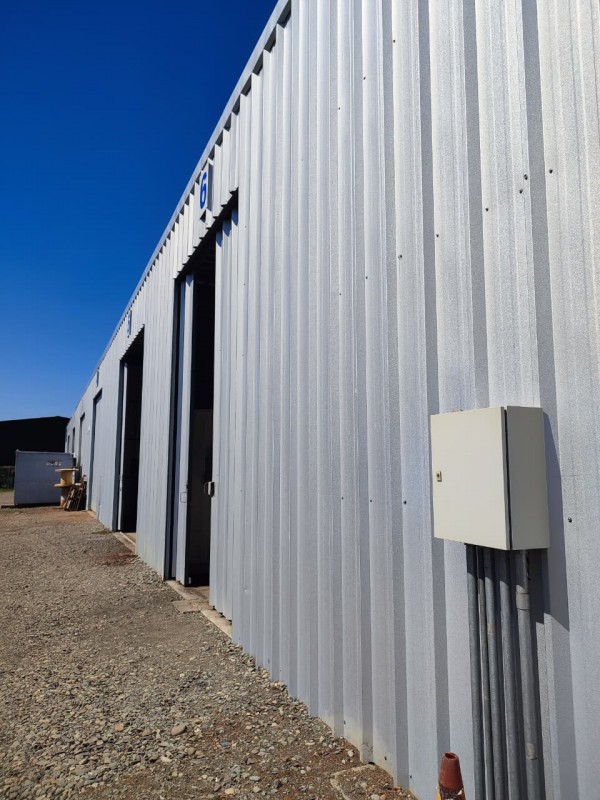 Arriendo Bodegas de 243M2 (13.5Mts X 18Mts), los Ángeles