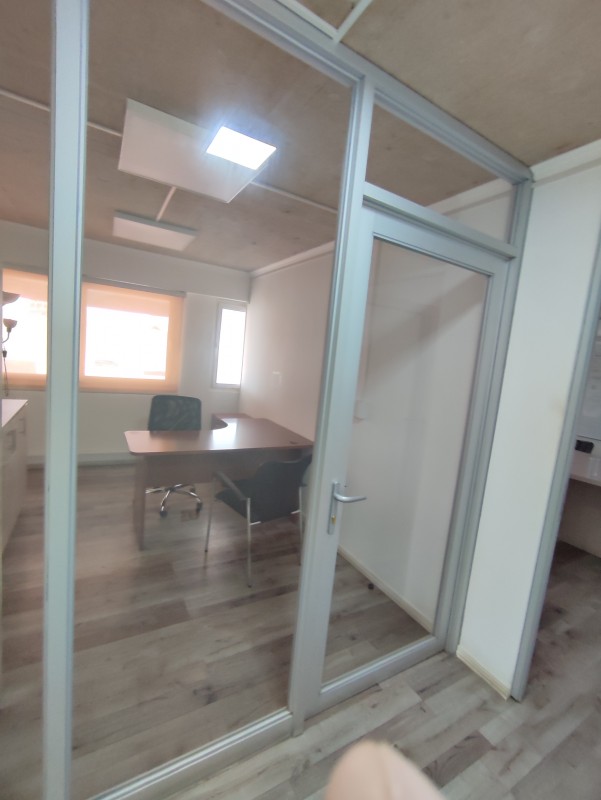 Arriendo Oficinas en el Centro de los Ángeles, 6 Privados