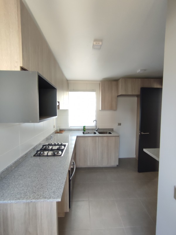 Arriendo Casa en Interior de Condominio Puerto Madero, L.a.