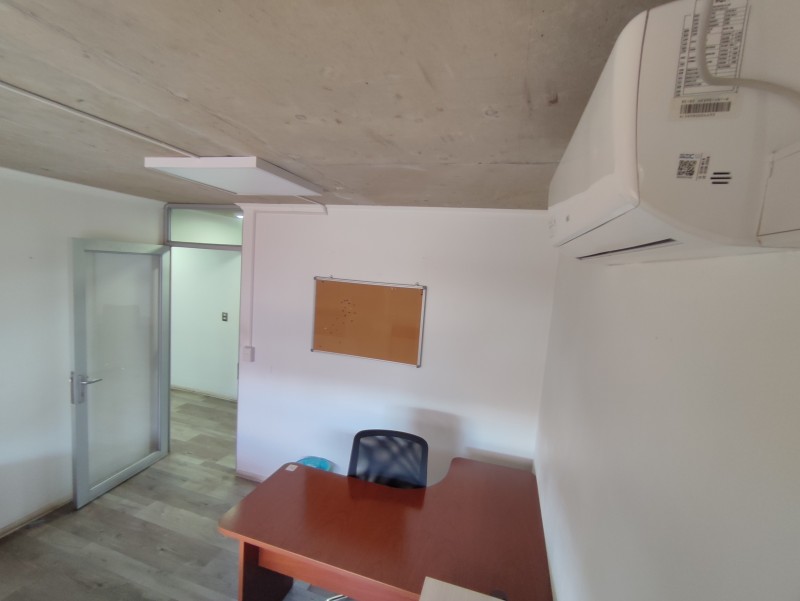 Arriendo Oficinas en el Centro de los Ángeles, 6 Privados