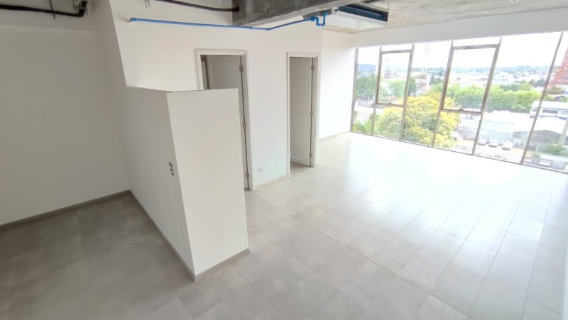 Arriendo Puerto Mayor2, Oficinas desde 43M2, Estacionamiento