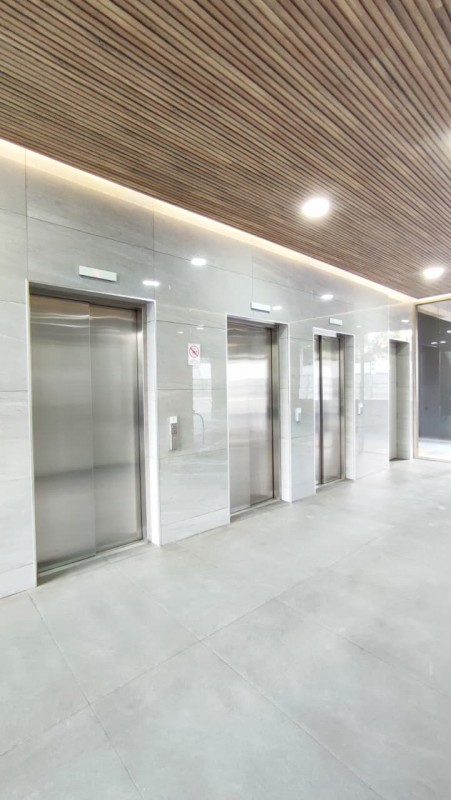 Arriendo Puerto Mayor2, Oficinas desde 43M2, Estacionamiento