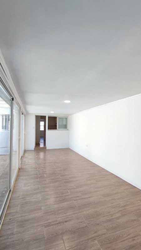 Arriendo Casa Comercial en Barrio Universitario, los