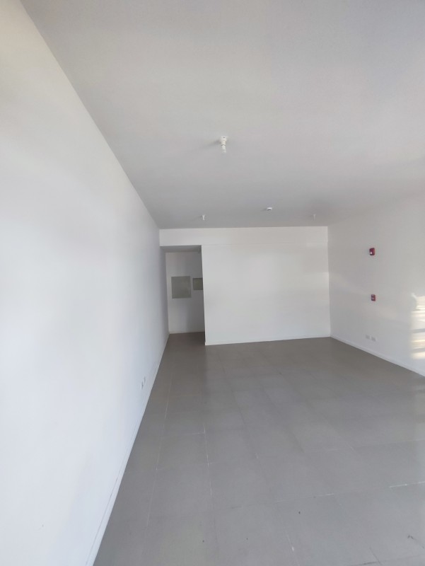 Arriendo/vendo Local Comercial Sector en Crecimiento, L.a