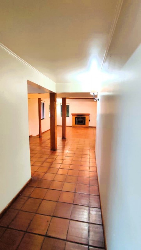 Casa de 300M² Con Piscina y Quincho en Venta/arriendo, L.a
