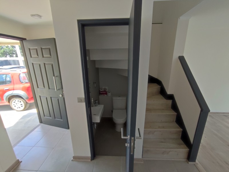 Arriendo Casa en Interior de Condominio Puerto Madero, L.a.