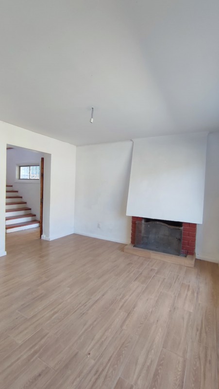 Arriendo Casa Comercial en Barrio Universitario, los
