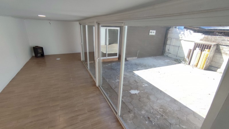 Arriendo Casa Comercial en Barrio Universitario, los