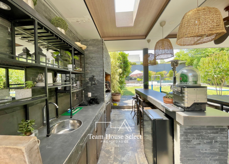 Excelente Casa en Venta en Piedra Roja Chicureo 5D