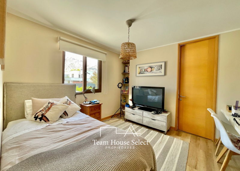 Excelente Casa en Venta en Piedra Roja Chicureo 5D