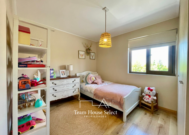 Excelente Casa en Venta en Piedra Roja Chicureo 5D