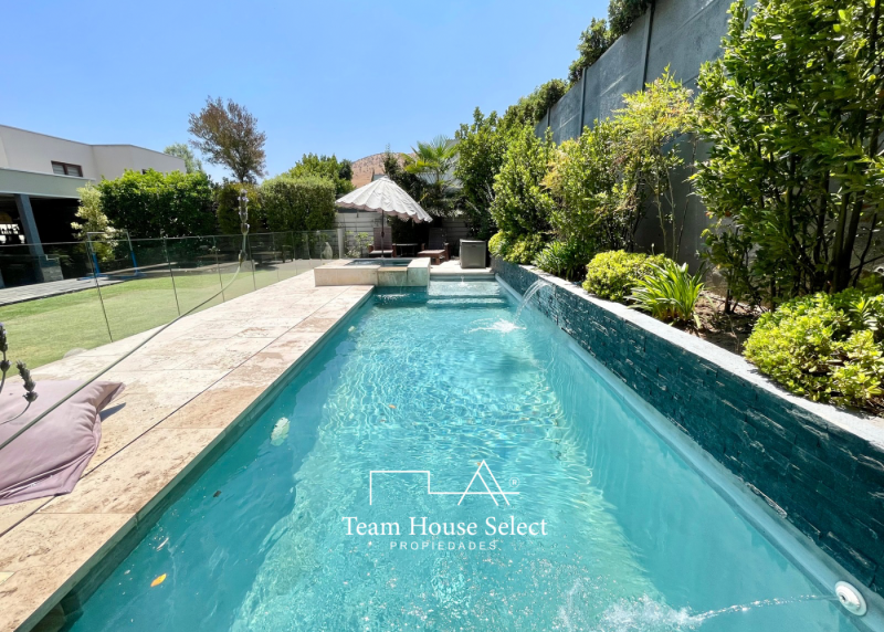 Excelente Casa en Venta en Piedra Roja Chicureo 5D