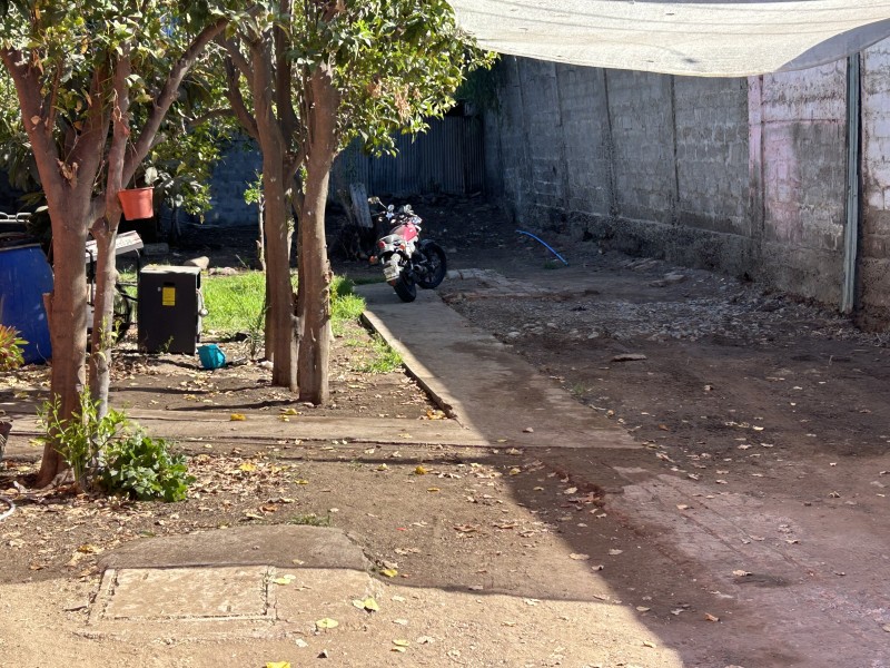 Vendo Casa Solida, Excelente Ubicacion, Cerca de Consultorio