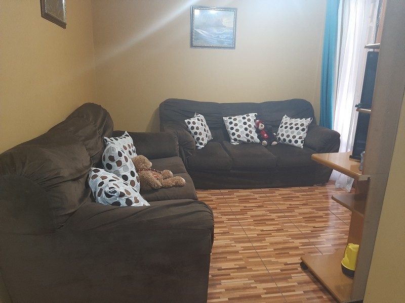 Villa los Naranjos/ Casa Con Negocio Funcionando