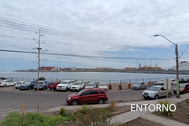 Casa Con Local Comercial en Barrio el Morro, Iquique