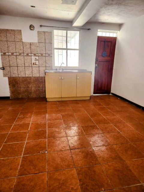 Amplia Casa 5D/2B en Centro de Alto Hospicio