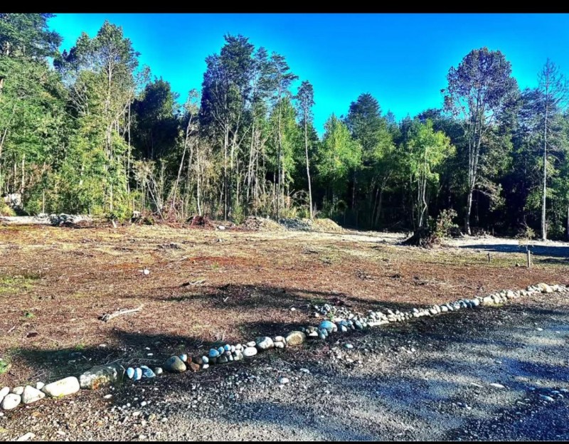 Parcela 5.000 M² Con 2 Casas en Condominio. Puerto Varas